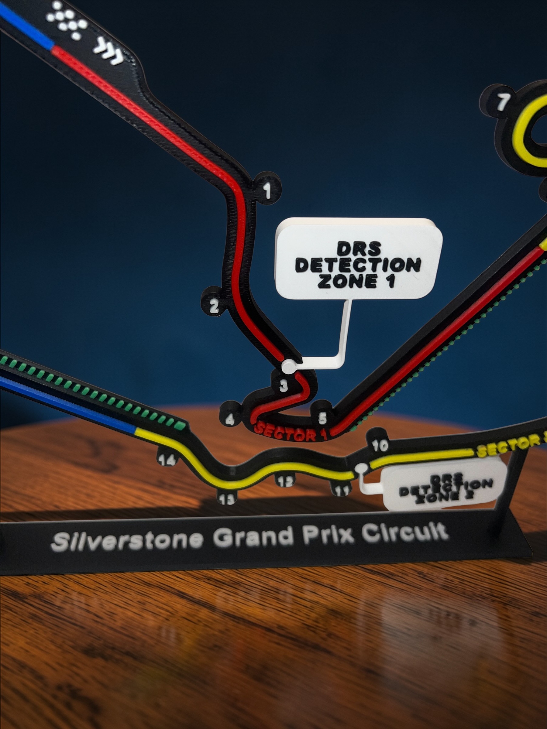 Silverstone Grand Prix Circuit - 3D Printed Desk Track Trophy V2 2 Silverstone Grand Prix Circuit - 3D Printed Desk Track Trophy V2 - Image 2